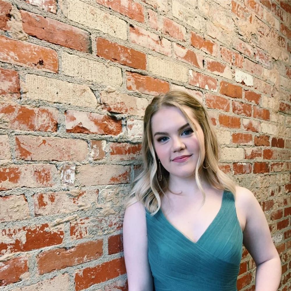 Meet your Posher, Caitlyn